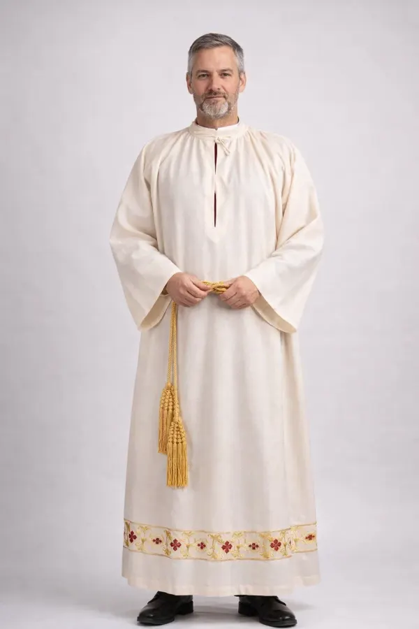 Frontview of the Candidus Formal Clergy Alb