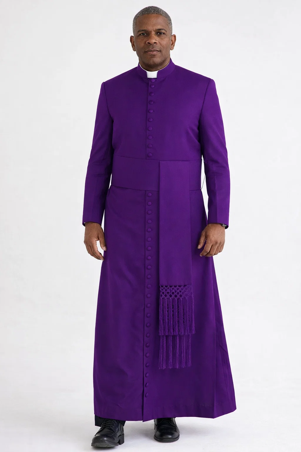 Frontview of the Prelatus Classic Clergy Cassock