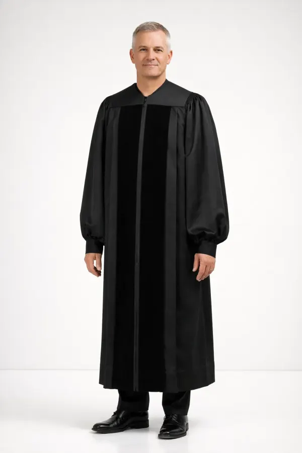 Front view of the Valentis Men’s Black Robe